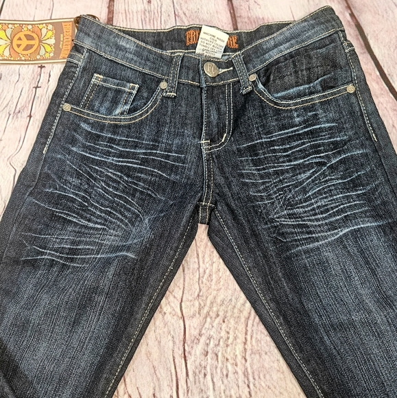 Free Culture NWT Size 1 Low Rise Dark Wash Skinny Jeans - Picture 3 of 7